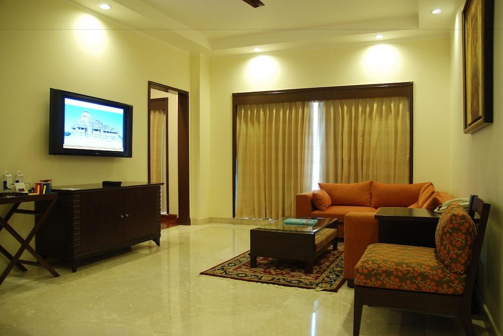 The Lalit Temple View Hotel Khajurāho Exterior photo