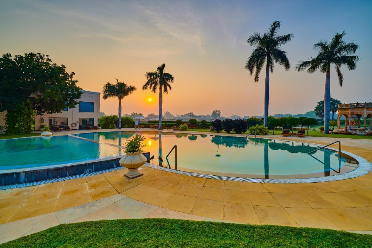 The Lalit Temple View Hotel Khajurāho Exterior photo